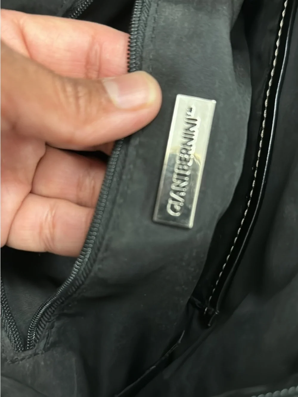 Black Leather Crossbody Bag with Front Pocket Gianni Binni
